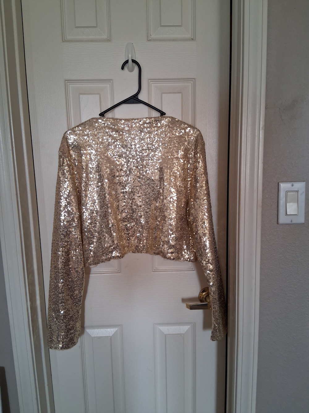 Bella Pogue Gold Sequin Shrug Jacket - Picture 5 of 6